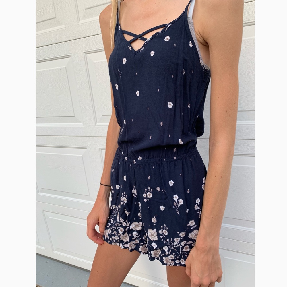 Blue flowery romper